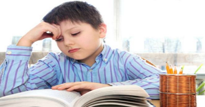 Čo robiť, keď vaše dieťa bojuje s čítaním