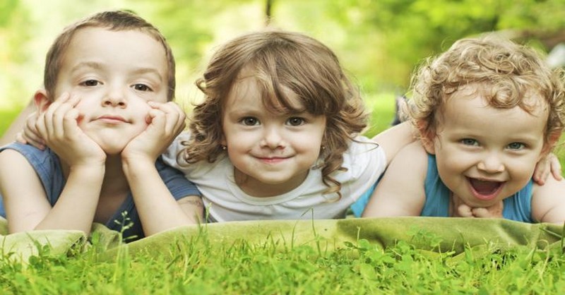 10 dôvodov, prečo sú prostredné deti v živote úspešnejšie